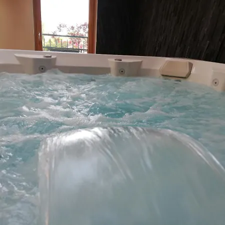 Neni Hotel